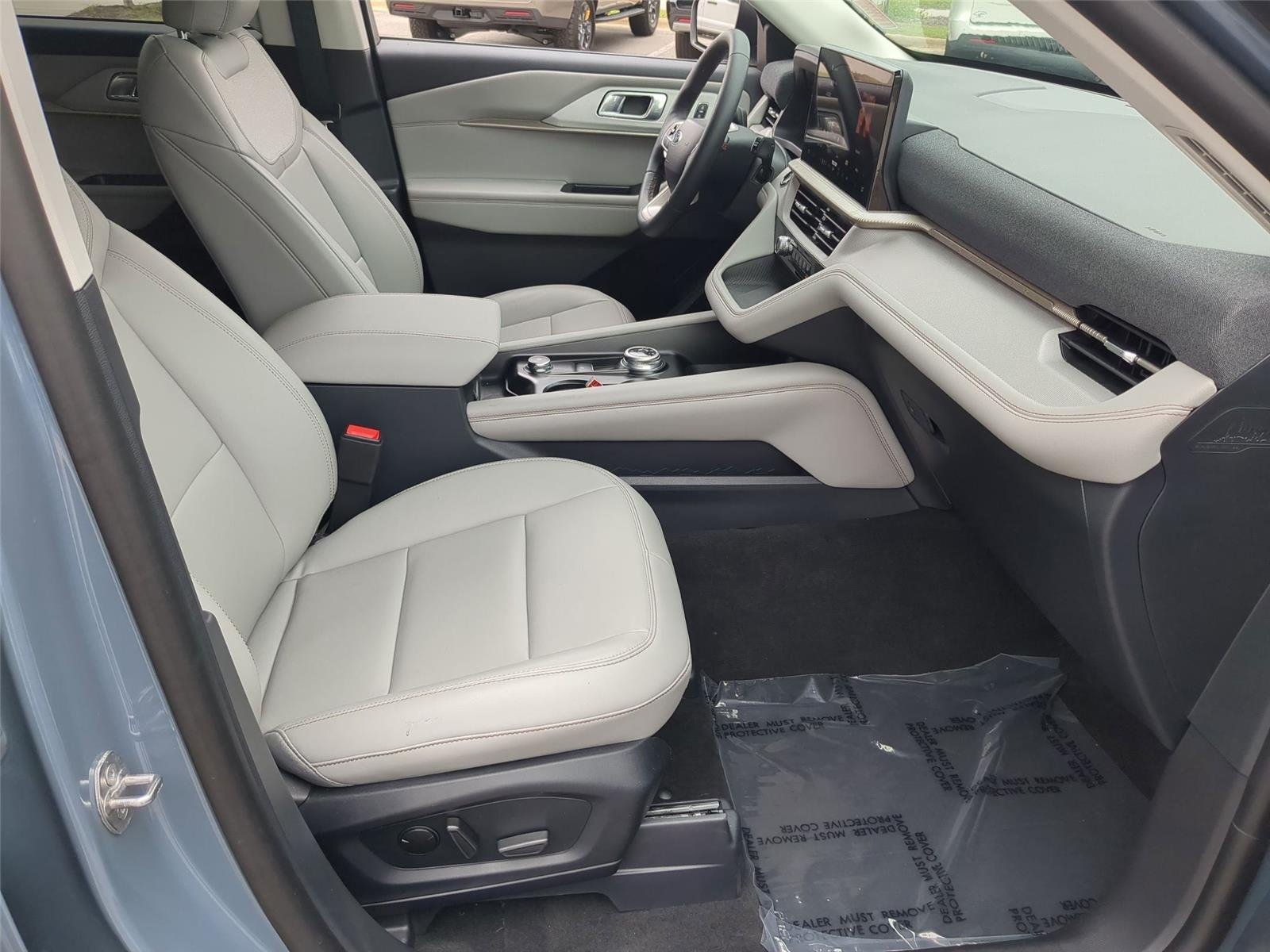 New 2026 Vapor Blue Metallic FORD Active image 37