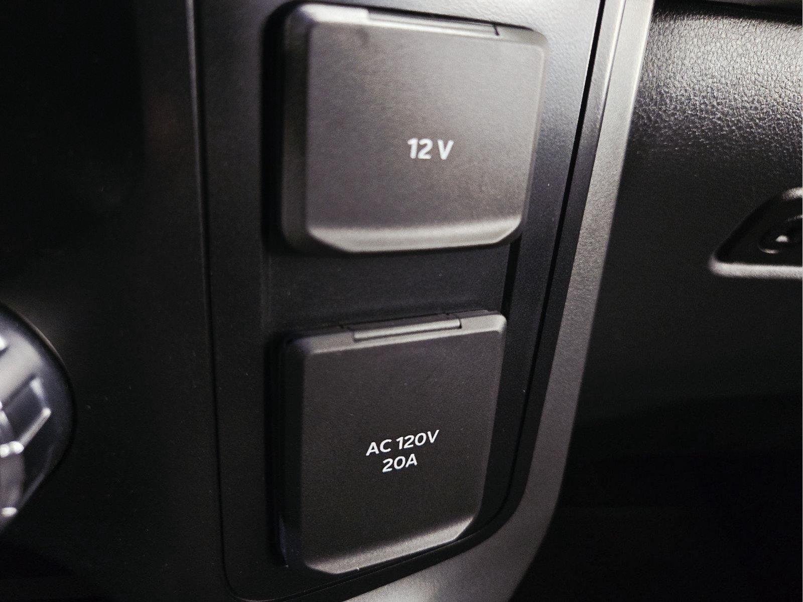 Used 2024 Blue Ford XLT image 31