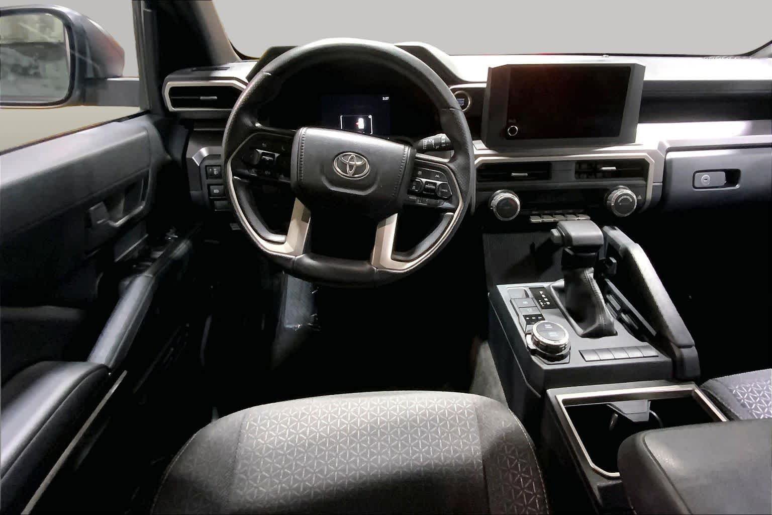 Used 2025 Cutting Edge Toyota SR5 image 6