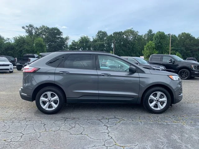 Used 2024 Gray Ford SE image 10