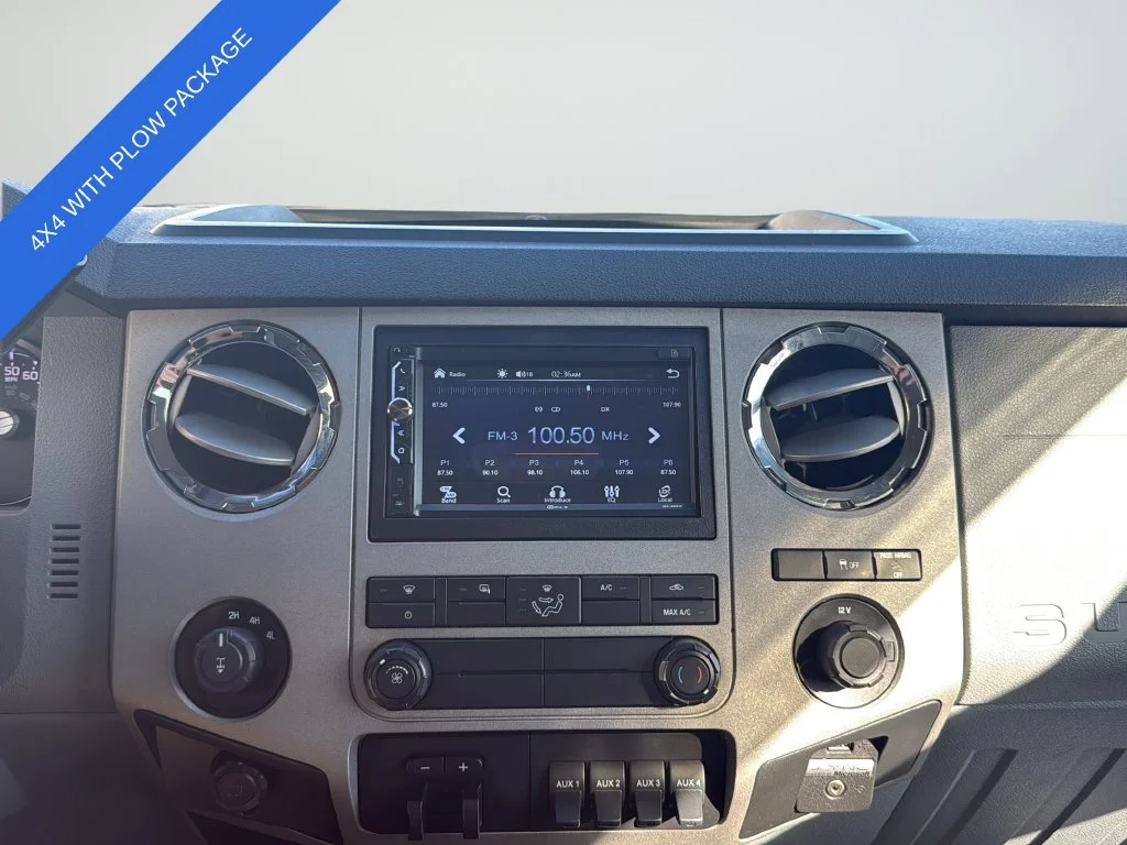 Used 2014 Black Ford XLT image 24