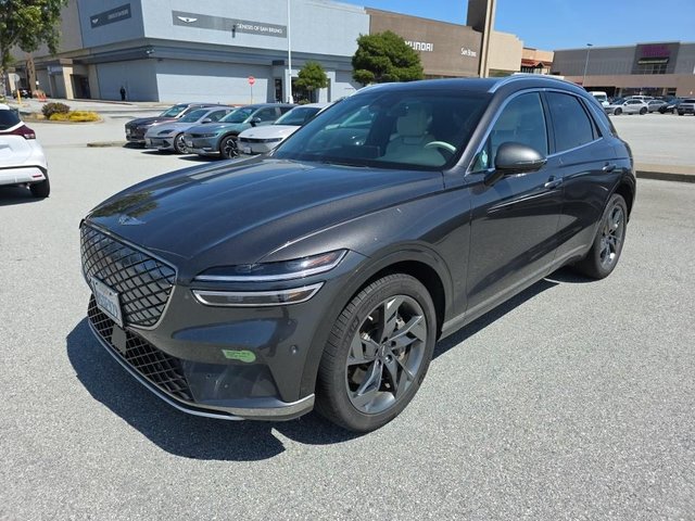 2023 Genesis Electrified GV70 Advanced