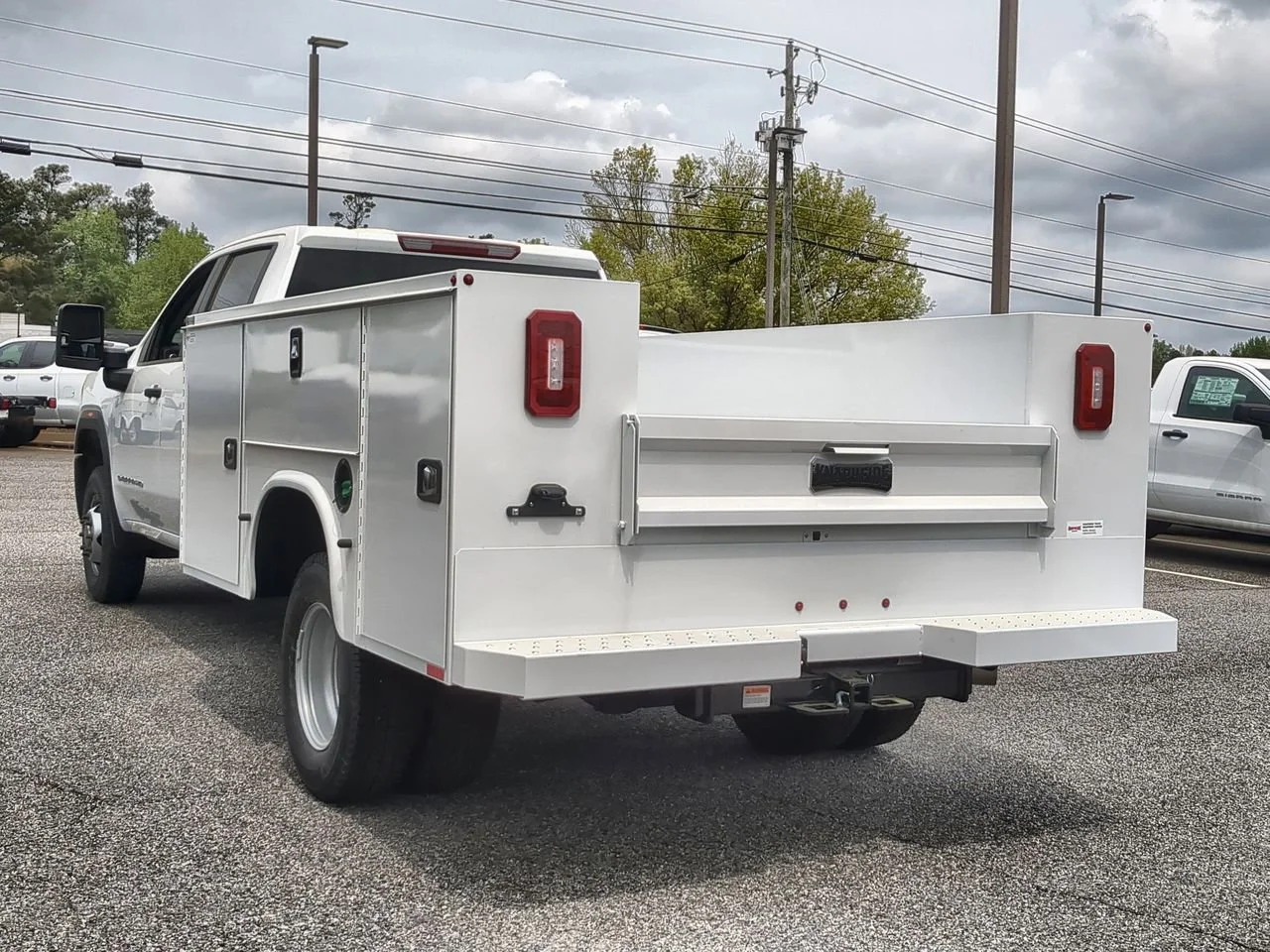 New 2026 Summit White GMC Pro image 6
