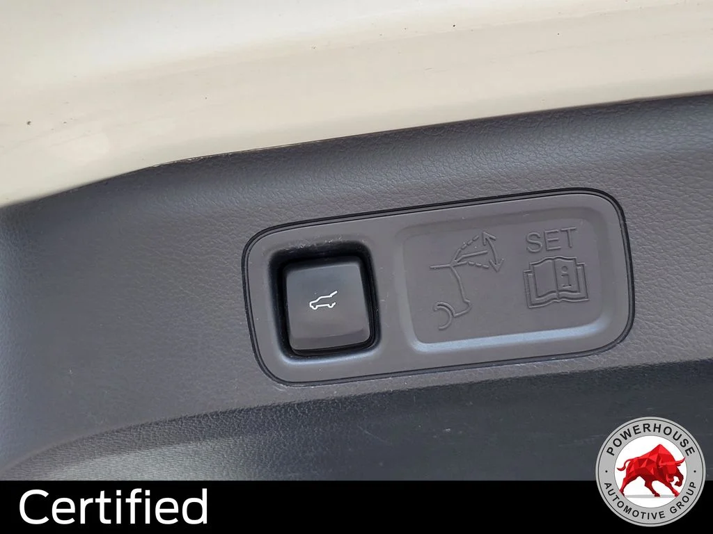 Used 2024 White Ford XLT image 15
