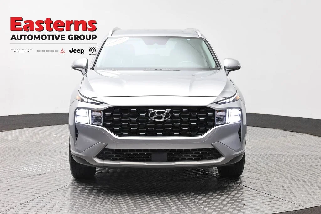 Used 2023 Silver Hyundai SEL image 2