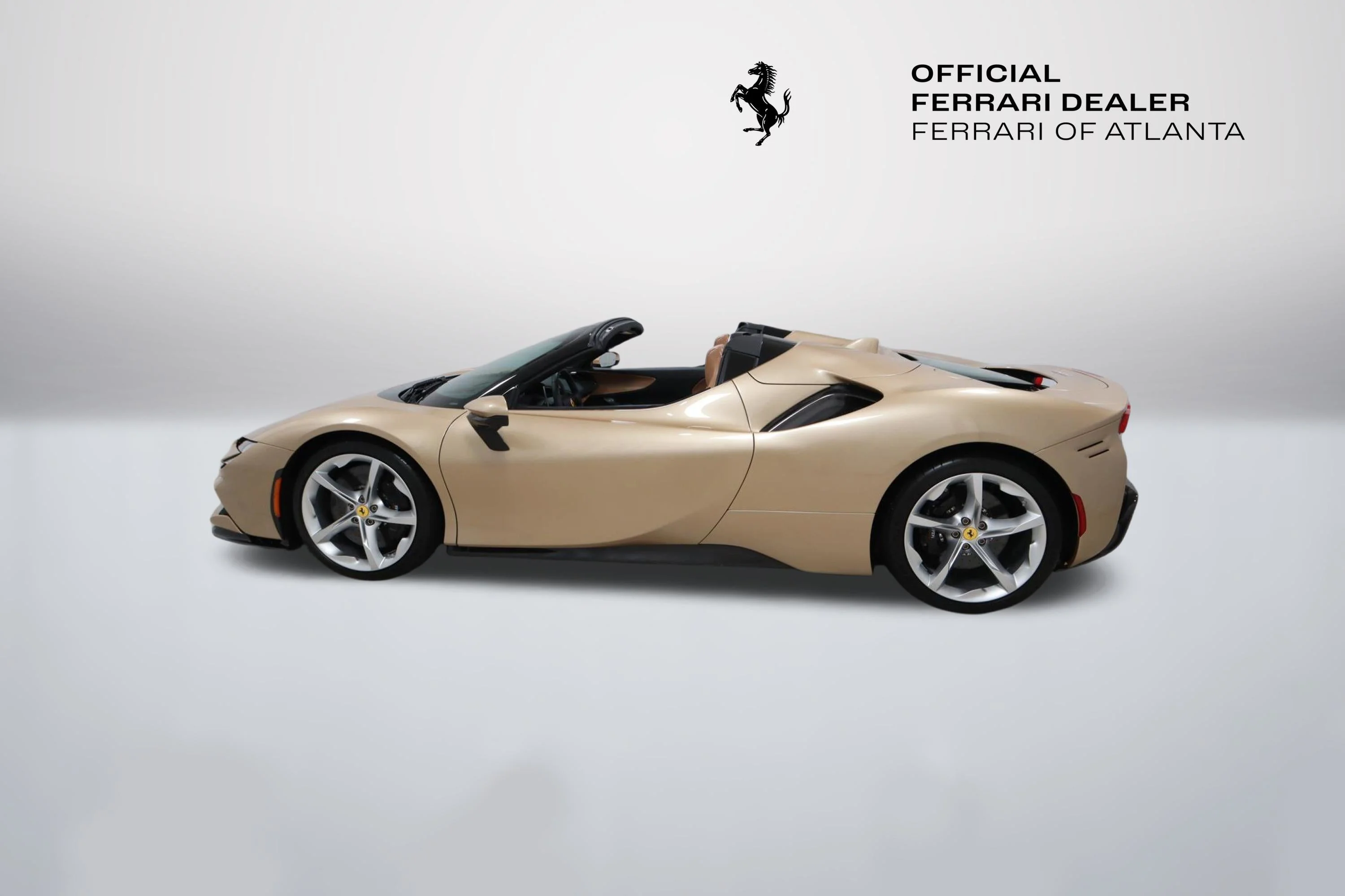 Used 2022 Extra Sample Ferrari  image 2