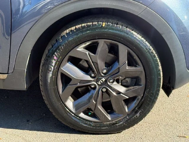 Used 2020 Blue Kia S image 6
