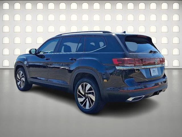 New 2026 Black Volkswagen 2.0T SE w/Technology image 3