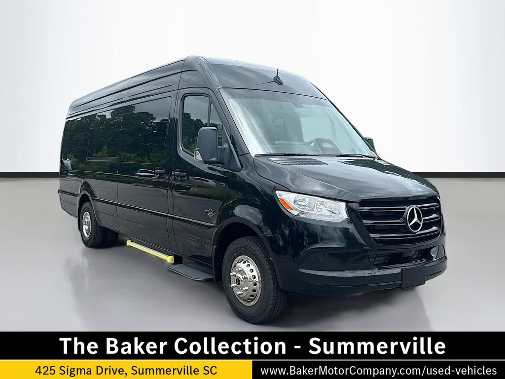 New 2025  Mercedes-Benz 15 Passenger Sliding Door image 1