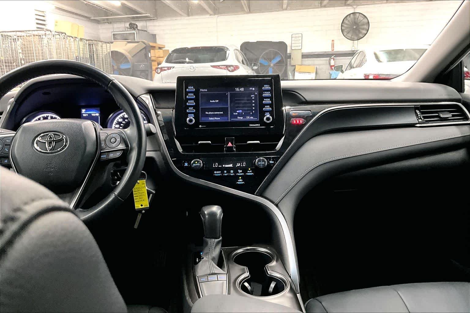 Used 2024 Ice Cap Toyota SE image 33