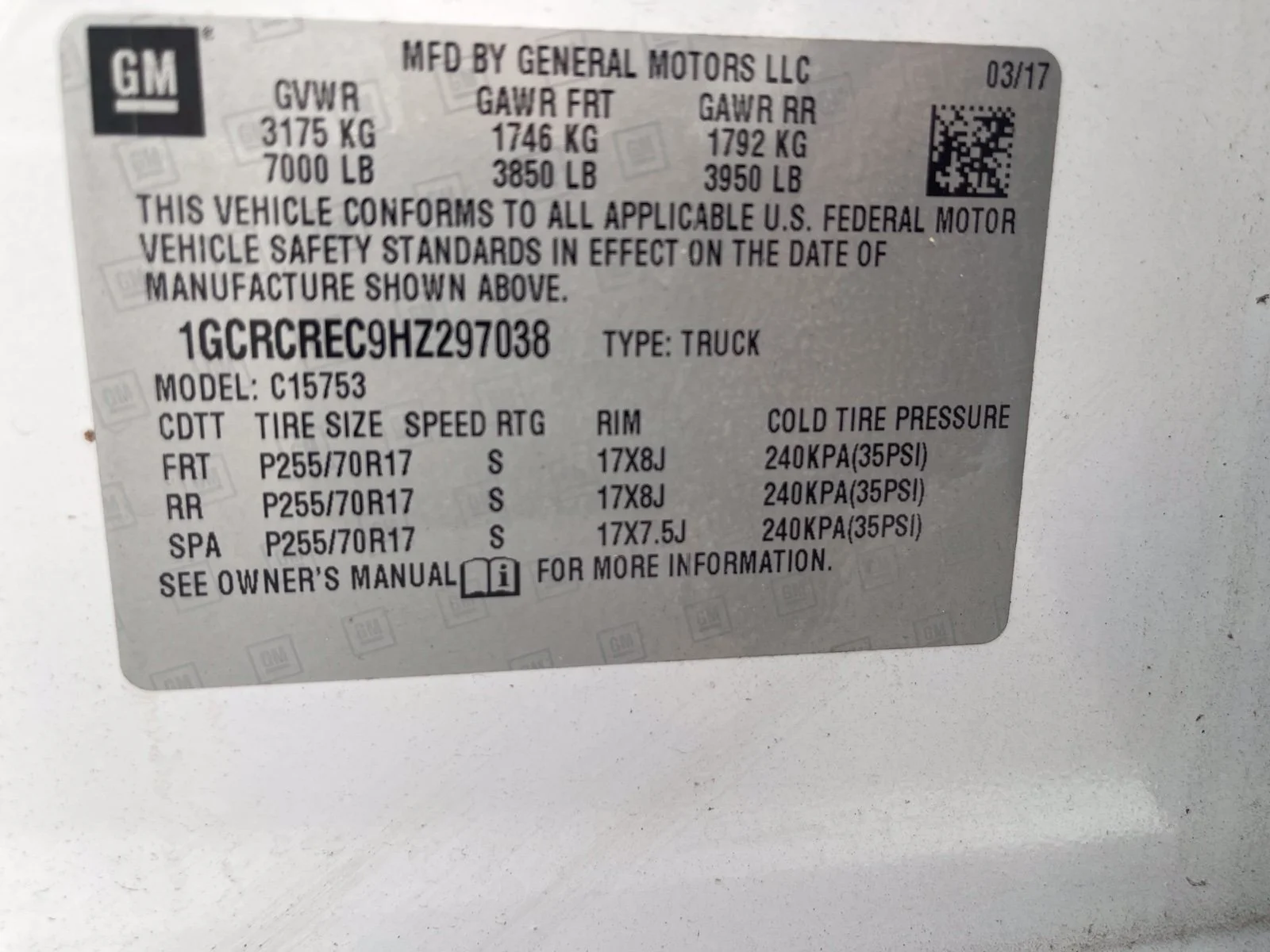 Used 2017 White Chevrolet LT image 10