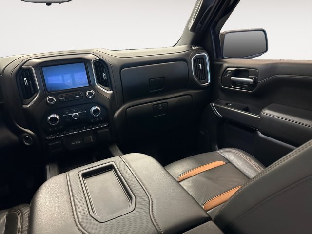 Used 2020 Red GMC AT4 image 11
