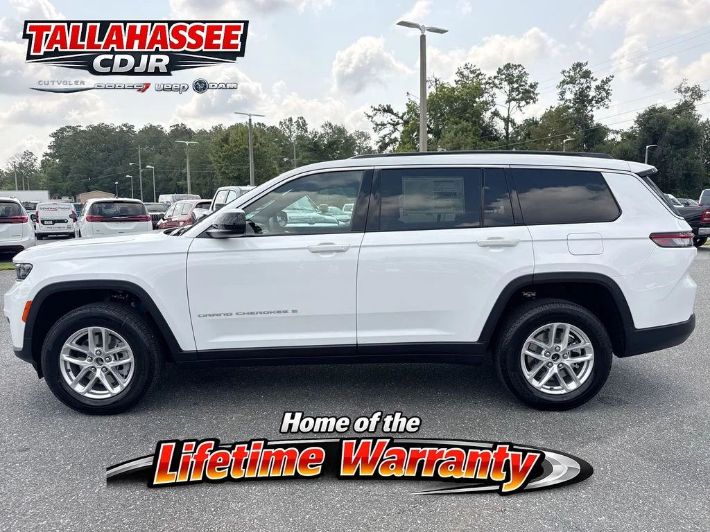 New 2026 Bright White Clearcoat Jeep Laredo image 7