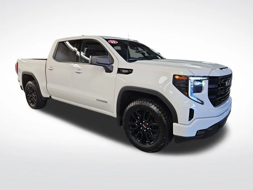 Used 2023 White GMC Elevation image 8