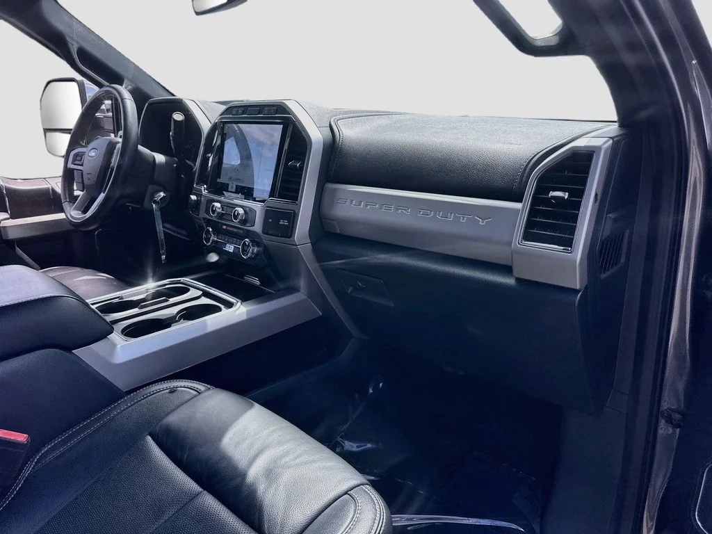 Used 2022 Gray Ford Lariat image 29