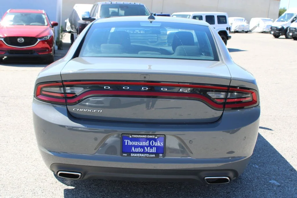 Used 2023 Gray Dodge SXT image 5