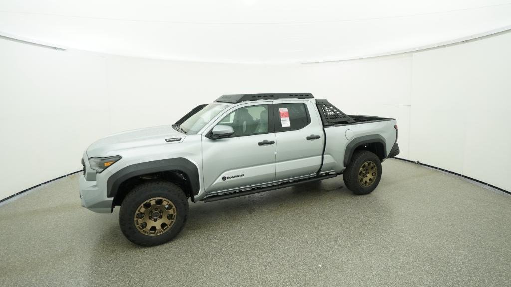 New 2026 Celestial Silver Metallic Toyota Trailhunter image 18