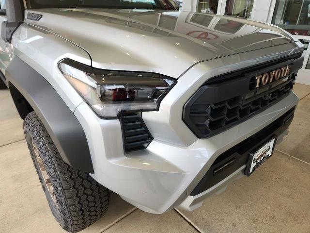 New 2026 Celestial Silver Metallic Toyota Trailhunter image 8