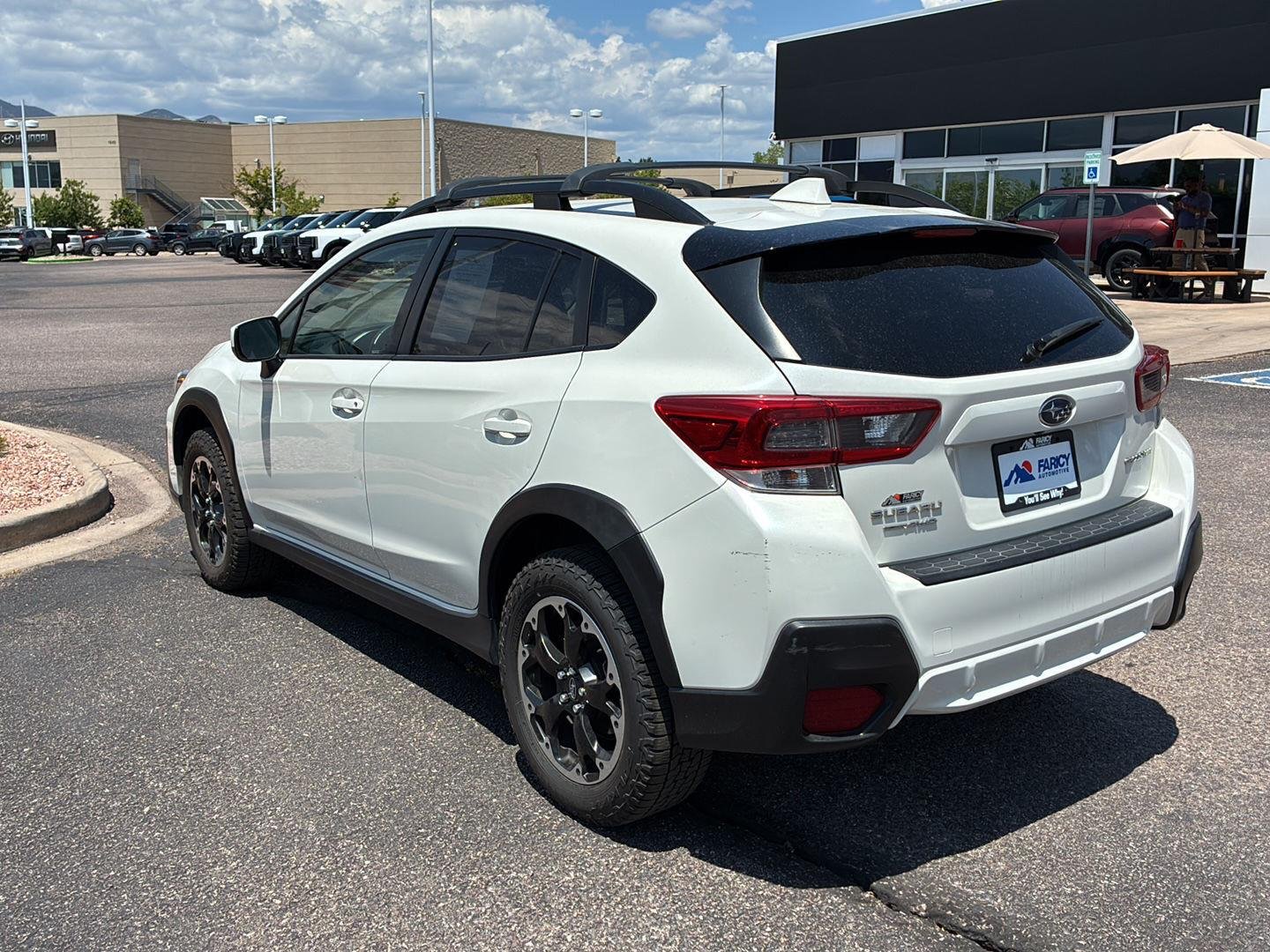 Used 2021 Crystal White Pearl Subaru Premium image 9