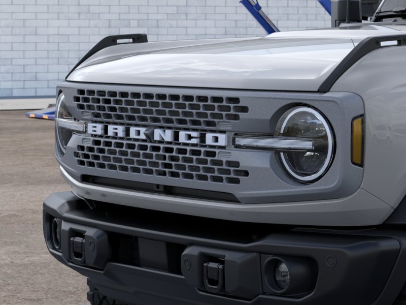 New 2026 Avalanche Gray Ford Badlands image 19