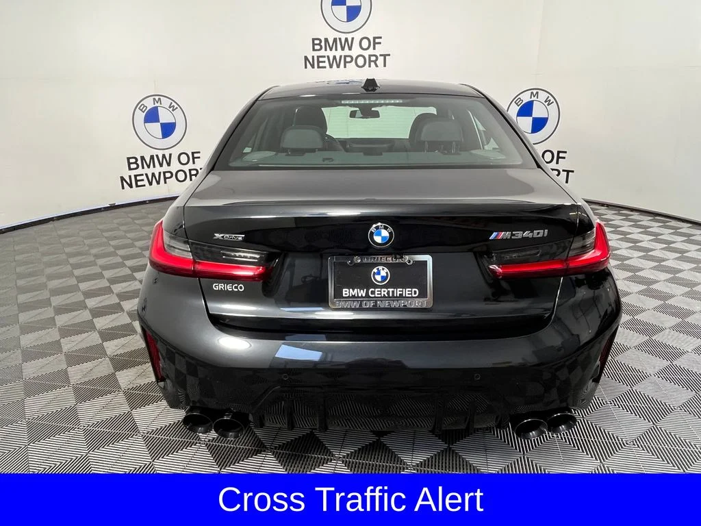 Used 2025 Black BMW M340i xDrive image 9