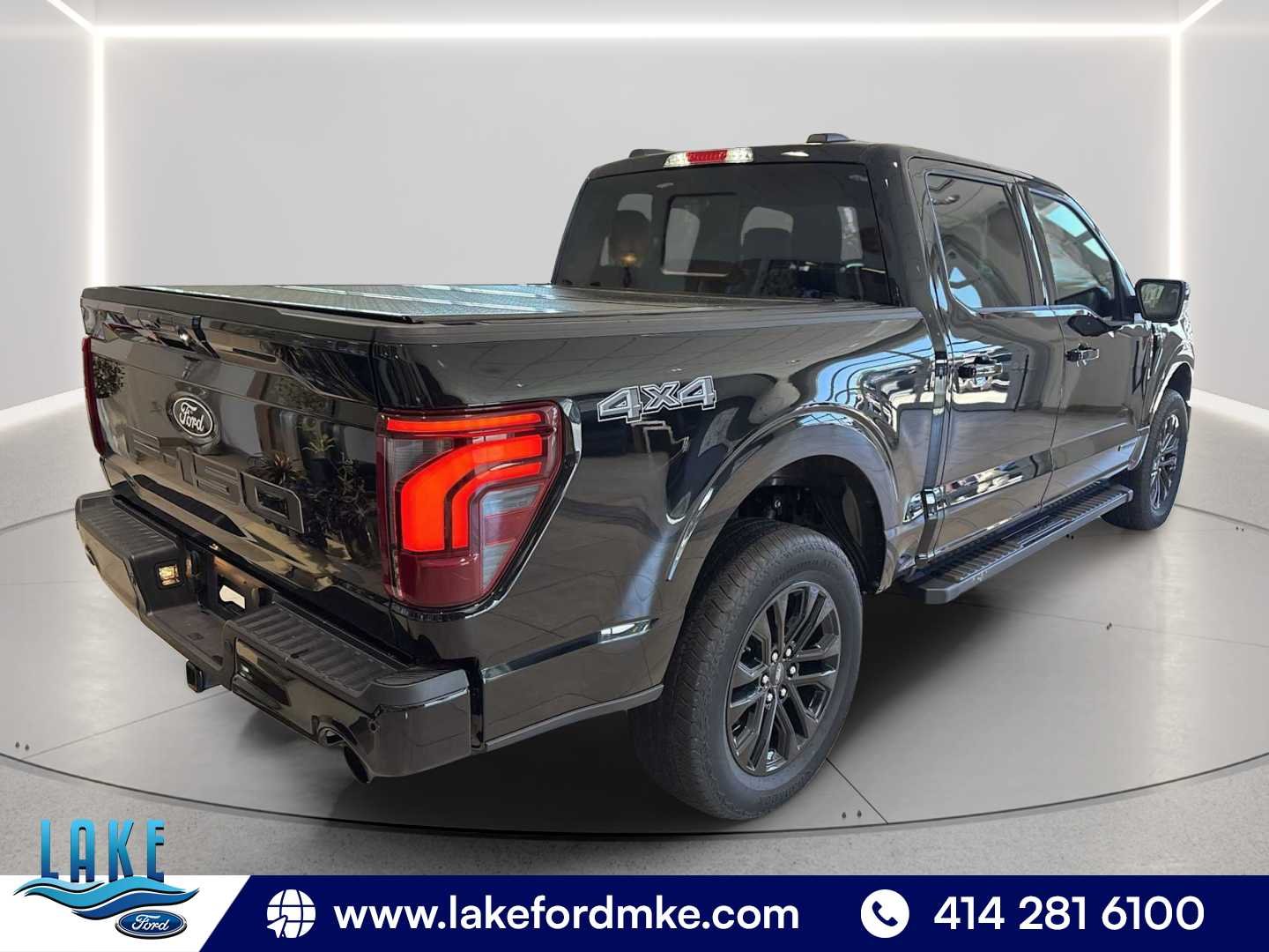 Used 2025 Agate Black Metallic Ford LARIAT image 7