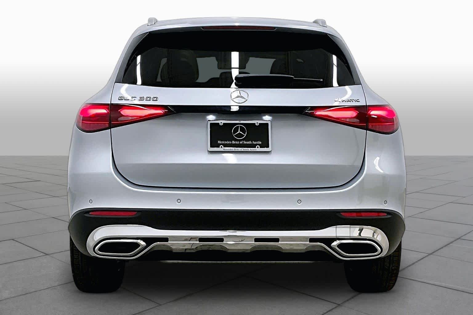 New 2026 Cirrus Silver Metallic Mercedes-Benz GLC 300 image 4