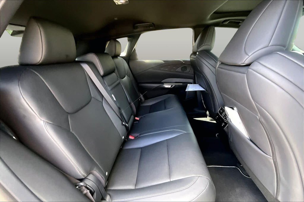 Used 2024 Silver Lexus 350 F Sport Handling image 20