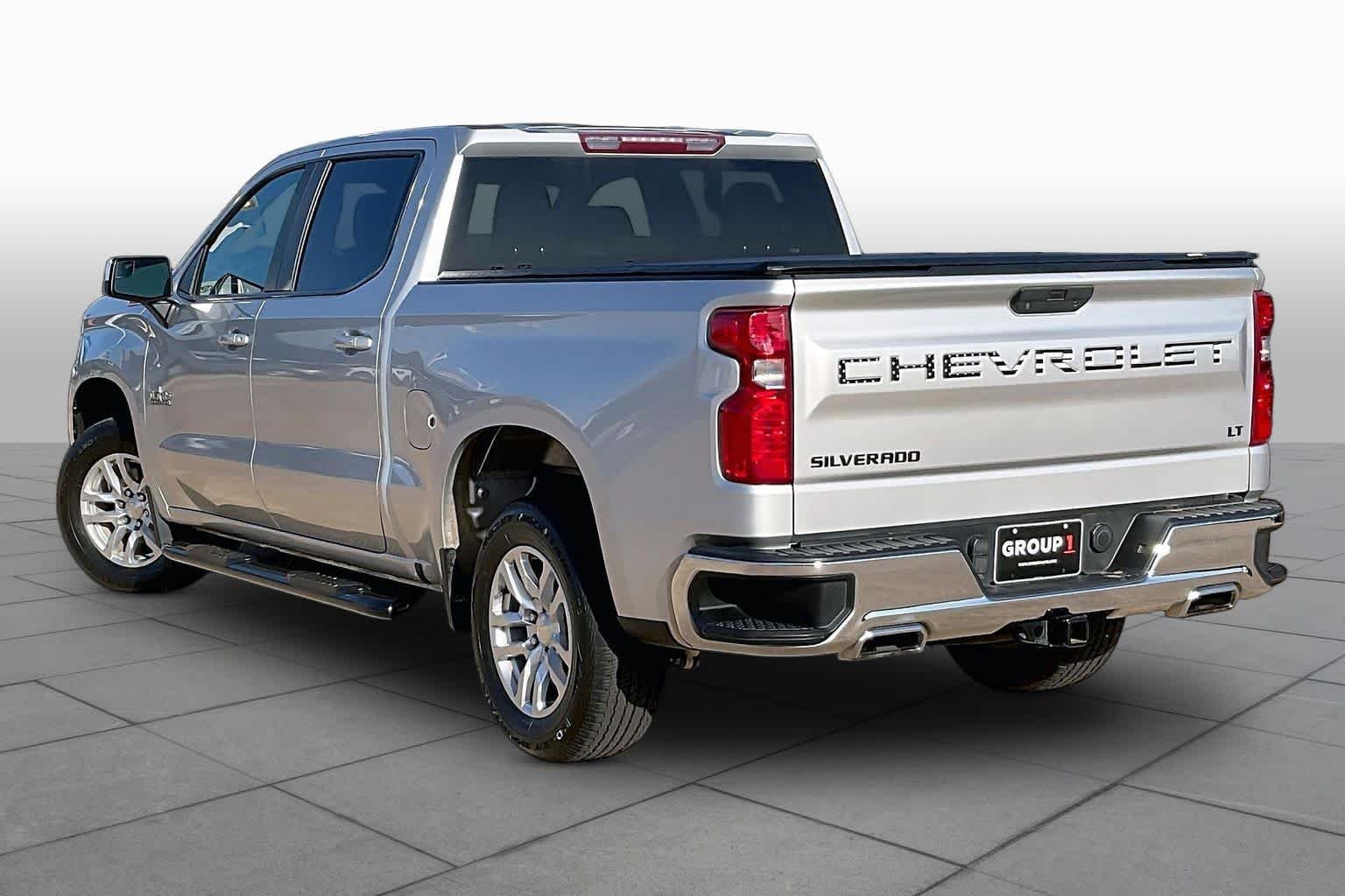 Used 2019 Silver Ice Metallic Chevrolet LT image 12