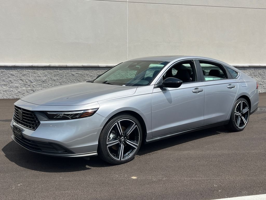 Used 2023 Silver Honda Sport image 2