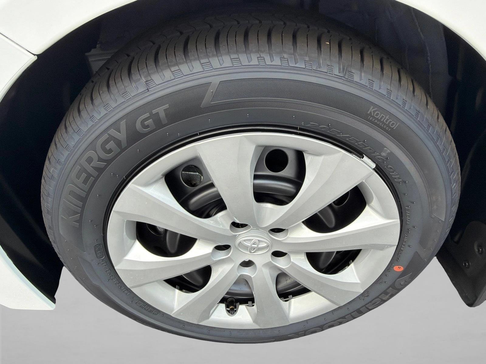 New 2026 Ice Cap Toyota LE image 11