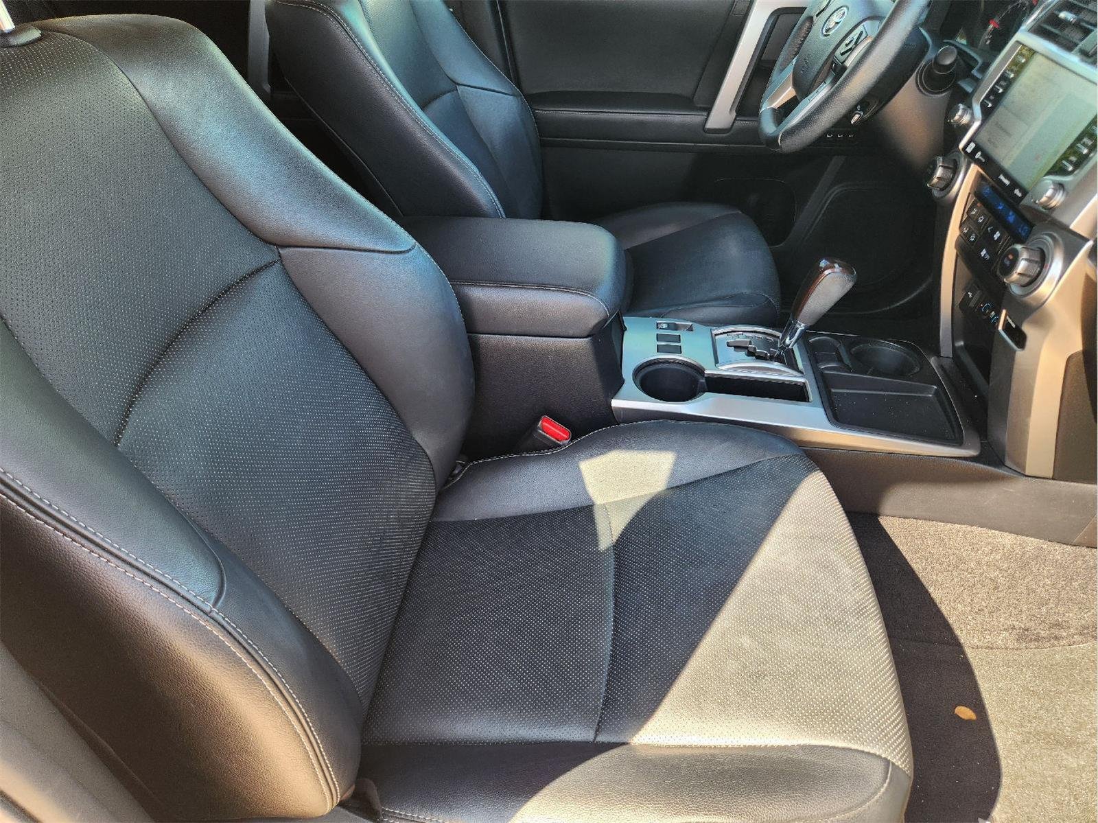 Used 2021 Blizzard Pearl Toyota Limited image 13
