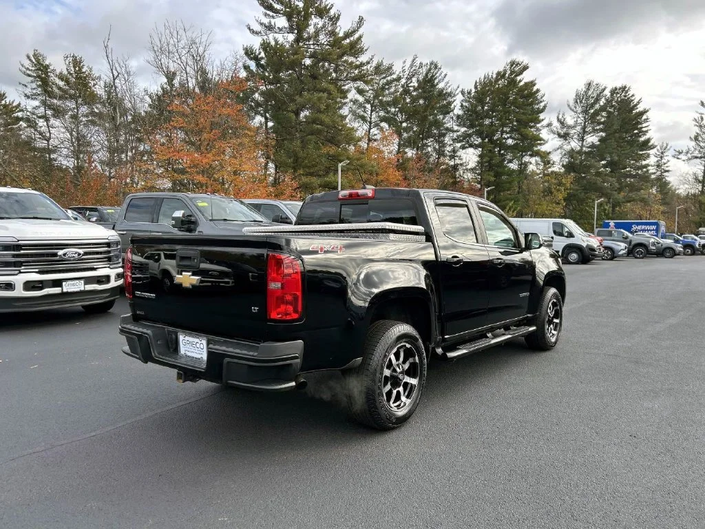 Used 2016 Black Chevrolet LT image 3