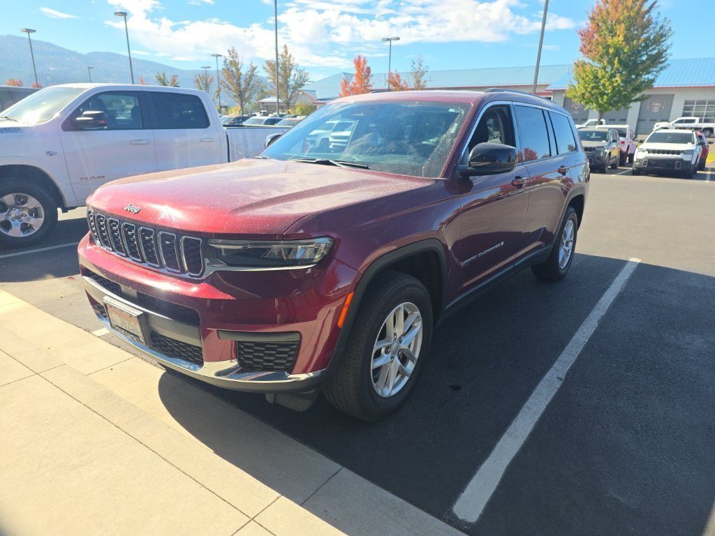 Used 2024 Red Jeep Laredo image 1