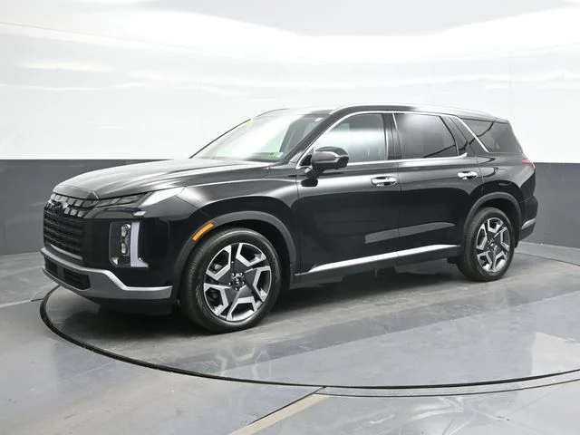Used 2023 Black Hyundai Limited image 5