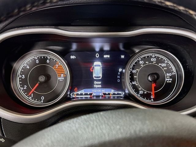 Used 2017 Red Jeep Trailhawk image 12