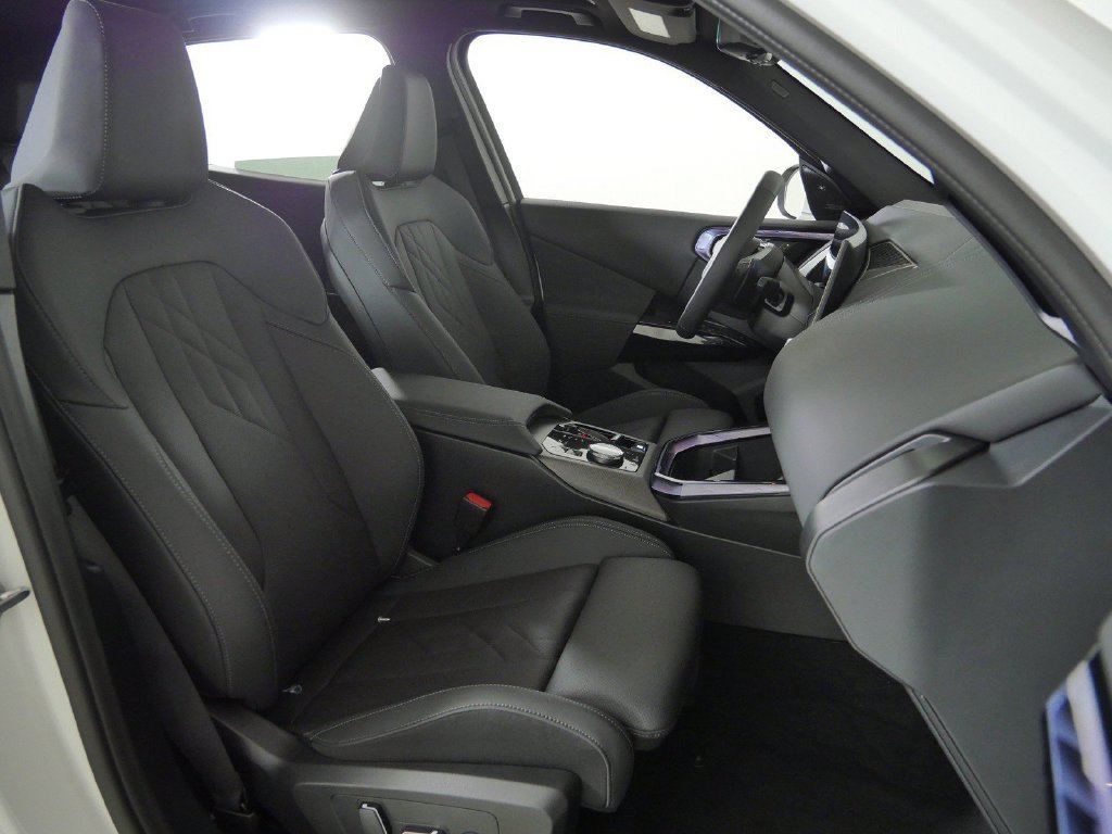 Used 2026 Alpine White BMW 30 xDrive image 23