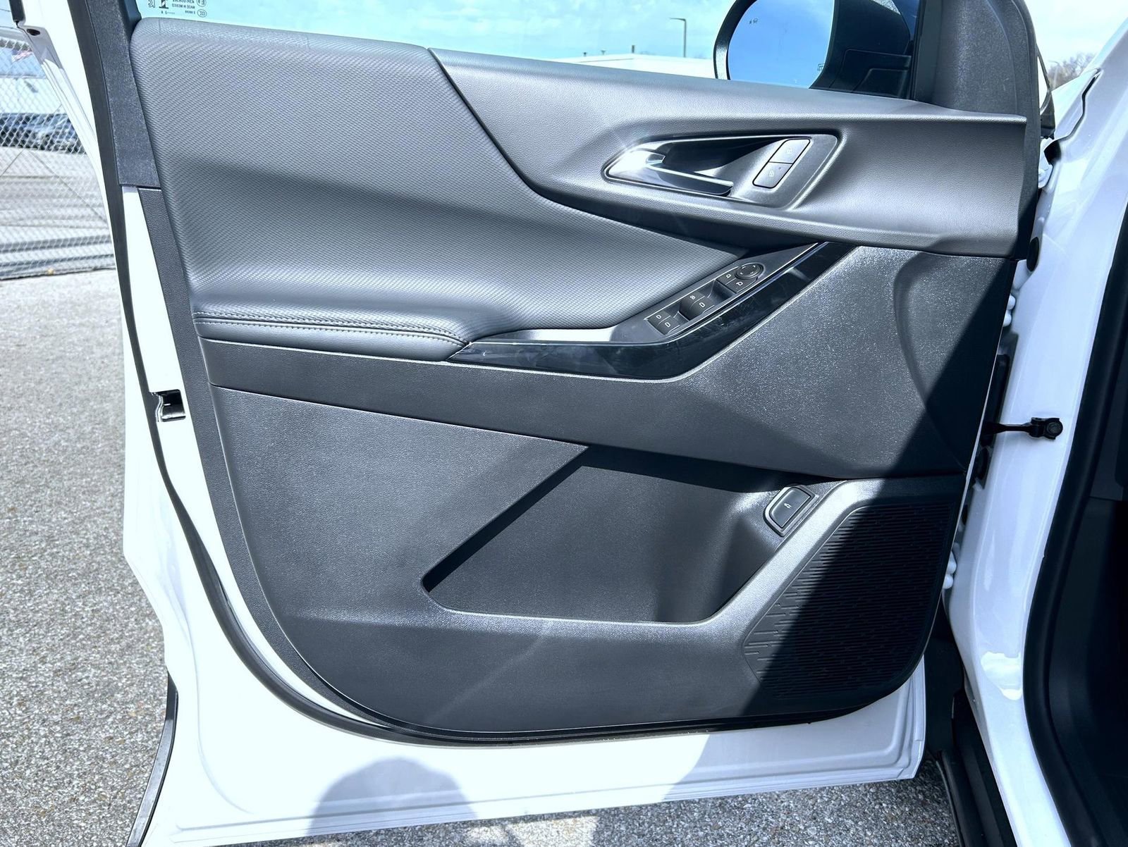 New 2026 White Chevrolet LT image 9