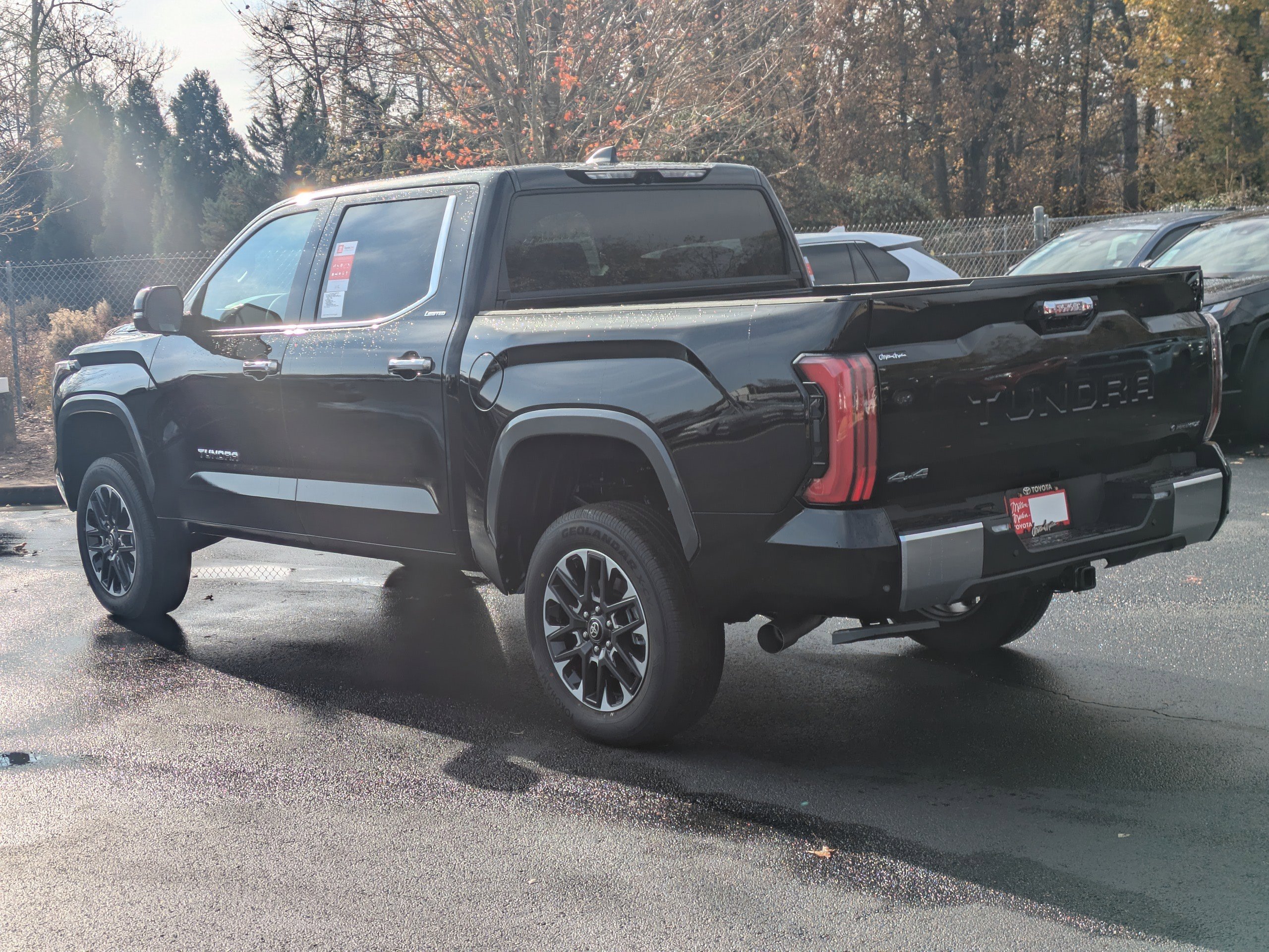 2026 Toyota Tundra Limited - Photo 6