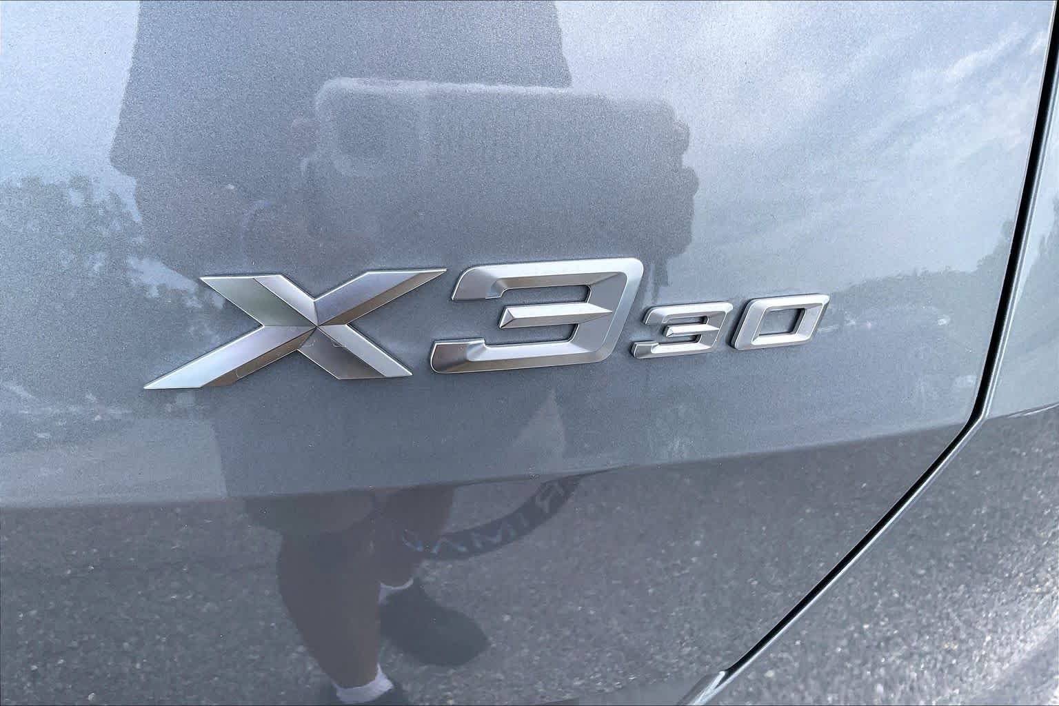 Used 2025 Skyscraper Gray Metallic BMW 30 xDrive image 32