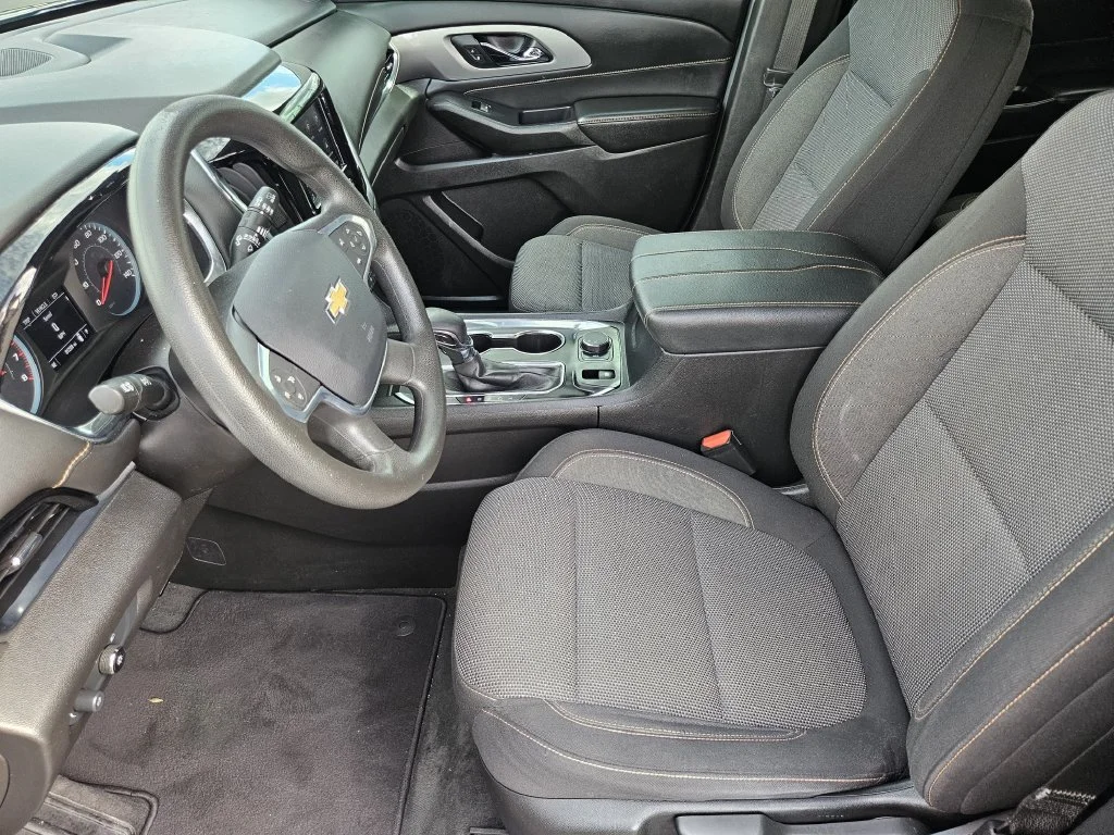 Used 2021 Gray Chevrolet LS image 13