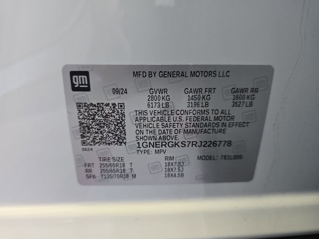 Used 2024 White Chevrolet LT image 37