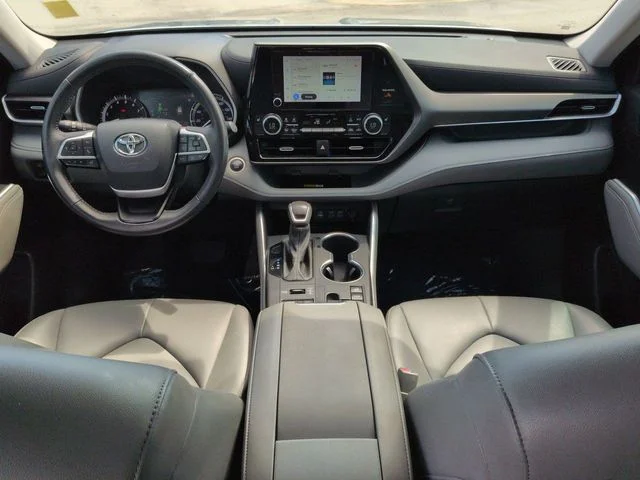 Certified Used 2024 2024 TOYOTA HIGHLANDER XLE Toyota XLE image 15