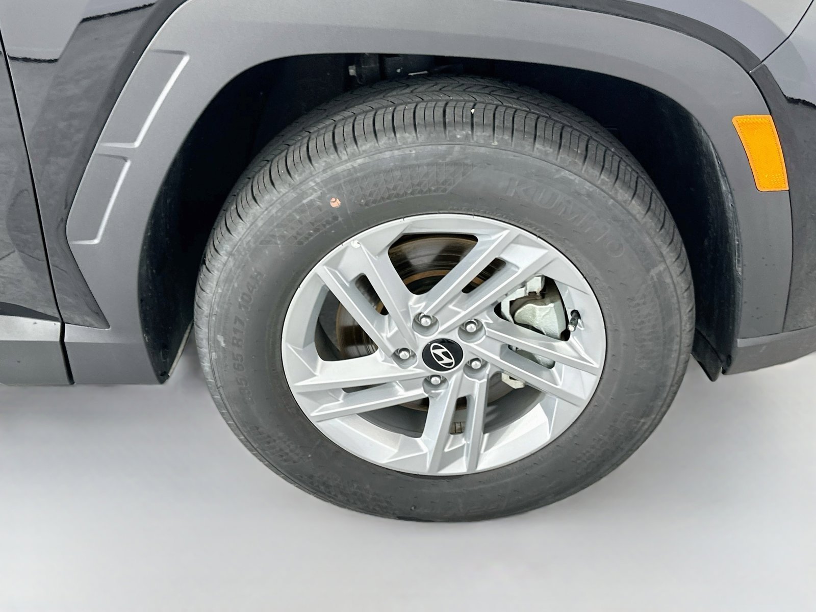 2025 Hyundai Tucson SE - Photo 33