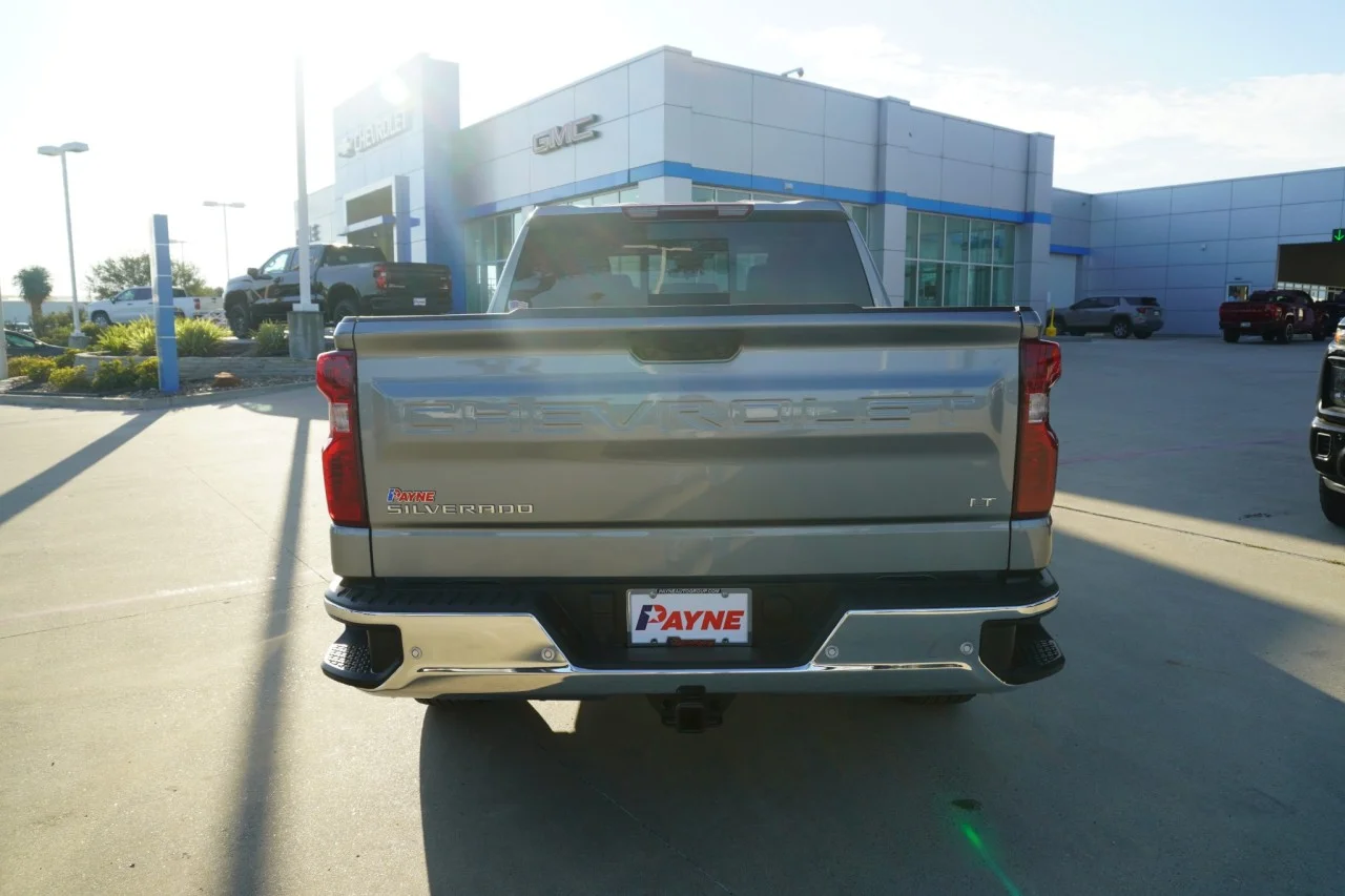 2026 Chevrolet Silverado 1500 LT - Photo 8