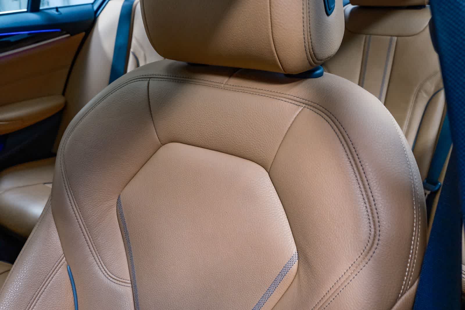 Used 2019 Bluestone Metallic BMW 540i image 26