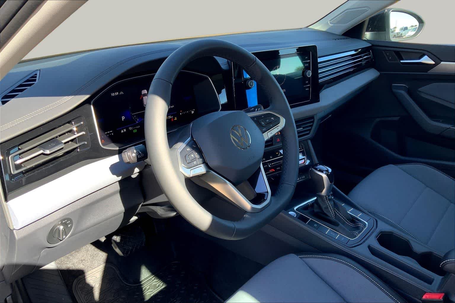 New 2026 Deep Black Pearl Volkswagen SE image 8
