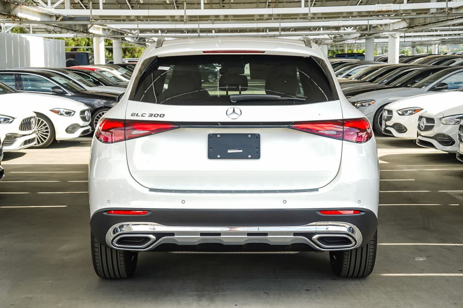 New 2026 Polar White Mercedes-Benz GLC 300 image 5