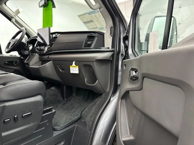 New 2026 Gray Ford Explorer Limited SE image 21