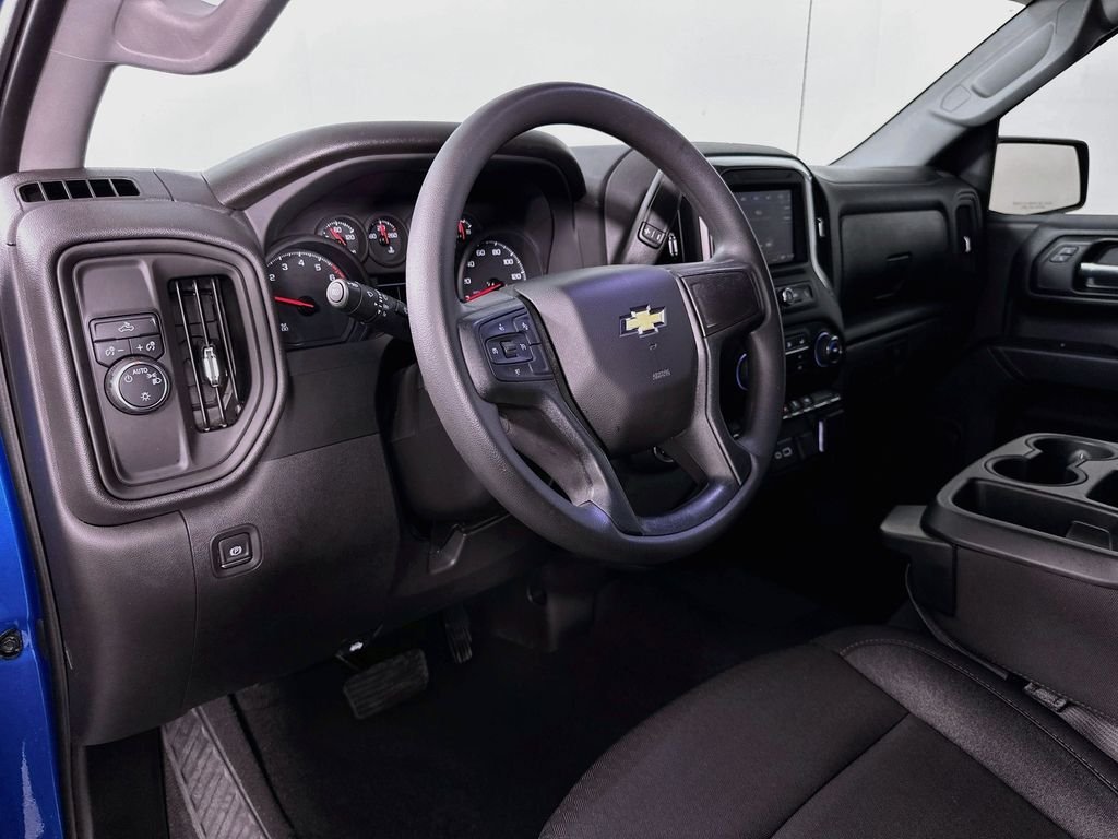 Used 2024 Glacier Blue Metallic Chevrolet Custom image 9